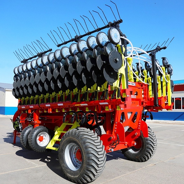 Дисковый посевной комплекс Agrator Disk 9000 Евро